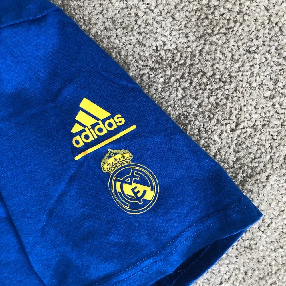 ⚽️ NWT Adidas Real Madrid Futbol T-Shirt